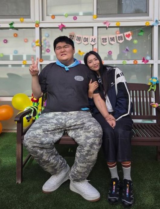 오윤아, 11년만 재혼했는데..남편과 휴가도 못가 "발달장애子 연차 없...