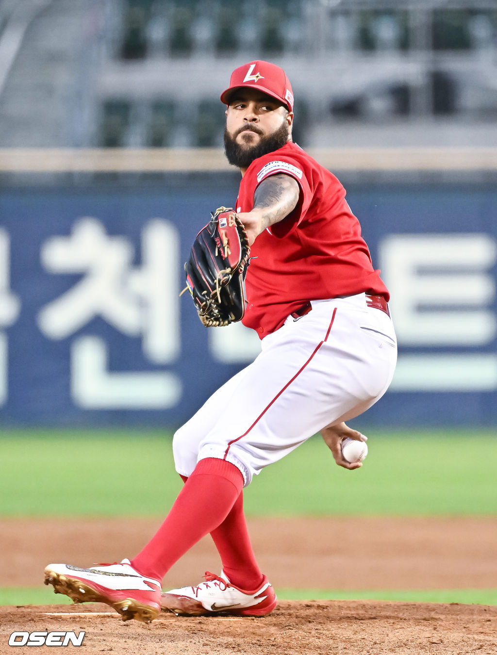 [사진]<b>SSG</b> 특급 <b>아빌라</b>의 <b>역투</b>