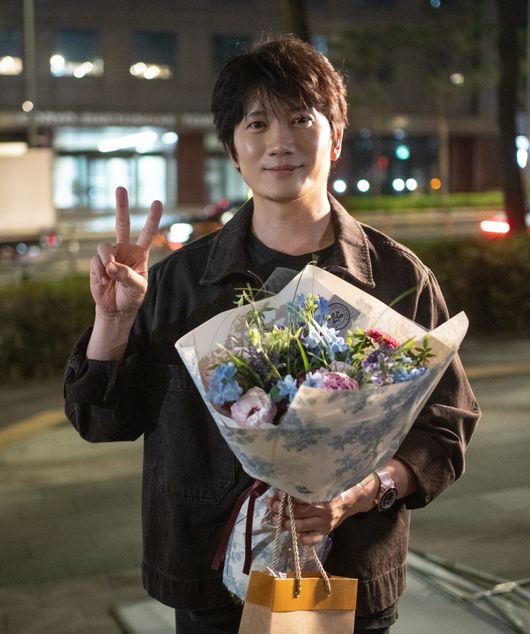 '<b>아파트</b>' <b>지성</b>, JTBC '경영난' 입열었다.."다시 일어설수 있는 작은 힘 ...