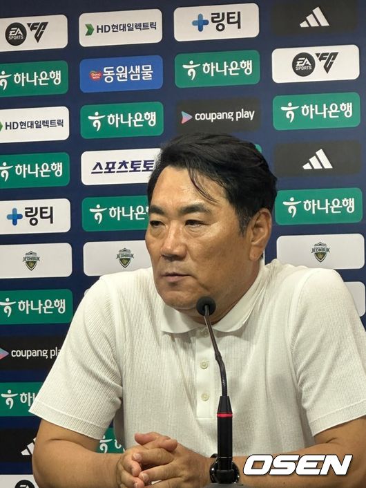 ‘<b>이승우</b>와 경기 중 거친 신경전’ <b>김현석 감독</b> “제가 화난 것은 다른...
