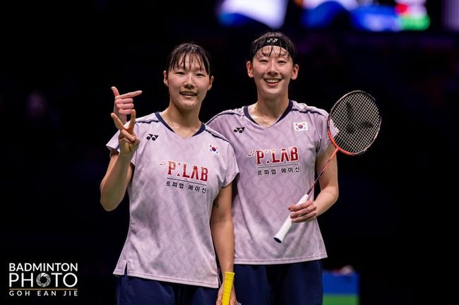 [속보] 만리장성 넘었다! '세계 최강' 中 자존심 와르르...<b>이소희</b>-<b>백하나</b>...