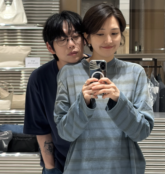 <b>권정열</b>︎<b>김윤주</b>, 결혼 12년차 <b>럽스타</b> 귀하다 "꽤 친함"