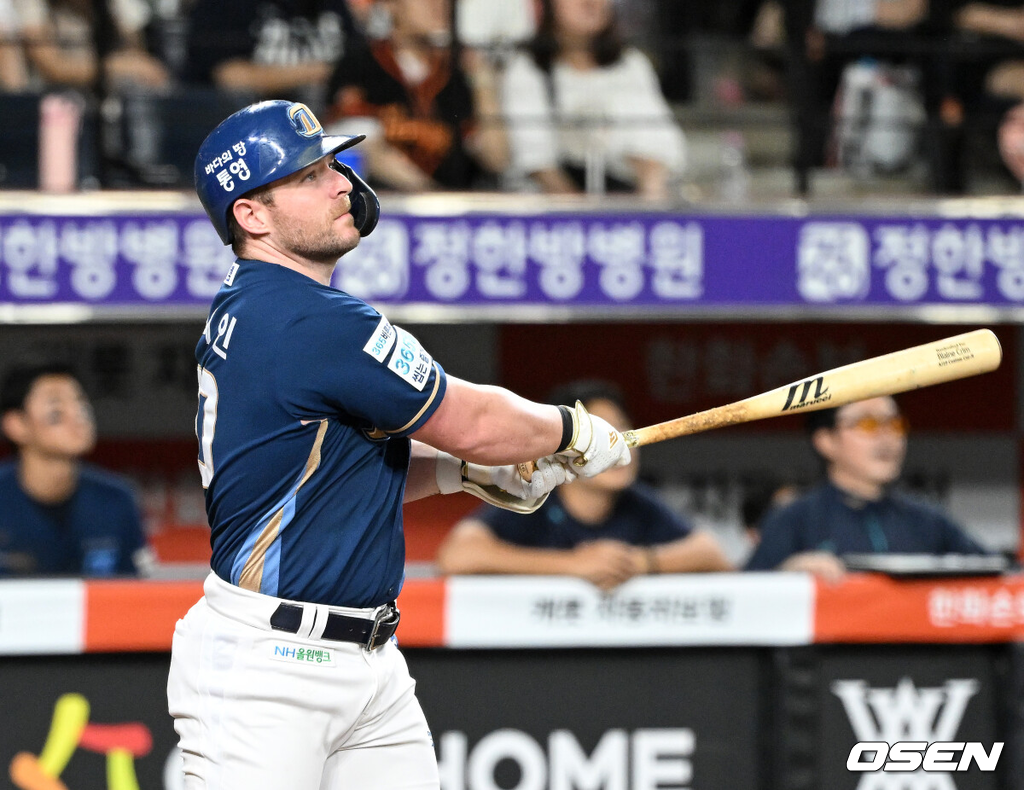 <b>홈런</b>왕 보내고 데려온 외인 드디어 터지나...<b>블레인</b> 첫 <b>멀티</b>포에 <b>이호준</b>...