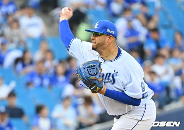 [OSEN=대구, 이석우 기자] 12일 대구삼성라이온즈파크에서 2026 신한 SOL KBO 리그 삼성 라이온즈와 LG 트윈스의 경기가 열렸다. 홈팀 삼성은 후라도가, 방문팀 LG는 톨허스트가 선발 출전했다. 삼성 라이온즈 선발 투수 후라도가 역투하고 있다. 2026.09.12 / foto0307@osen.co.kr