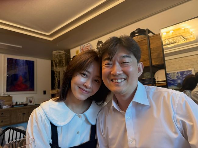 <b>강성연</b>, 의사와 <b>재혼</b> 후 <b>가족</b>여행 떠났다 “우리 <b>가족</b> 더 단단해졌다”...