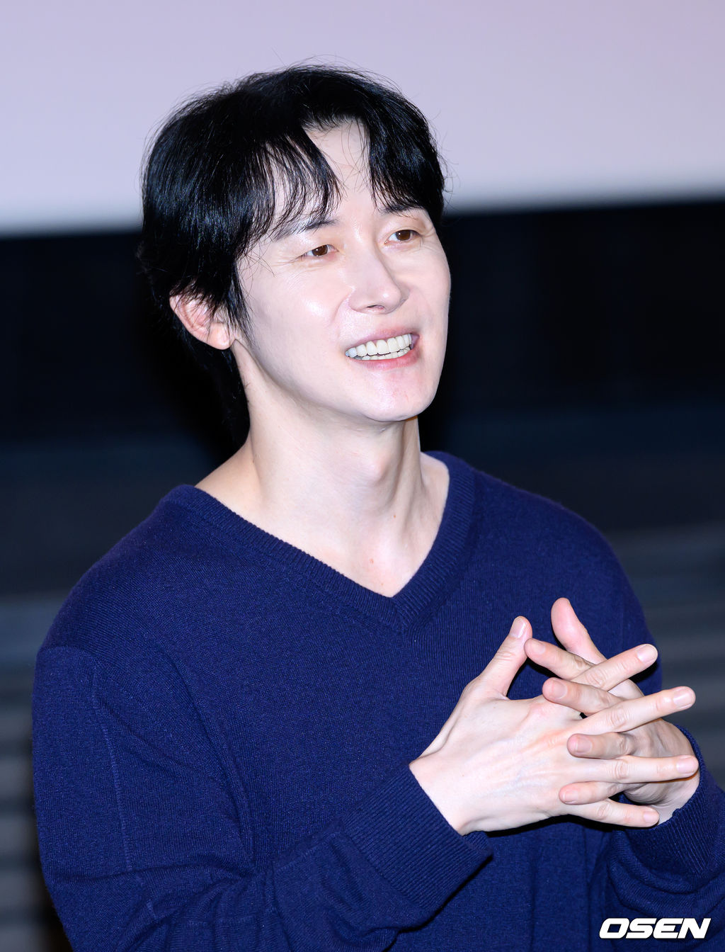 [사진]<b>김준한</b>,'관객 직접 만나 기뻐'