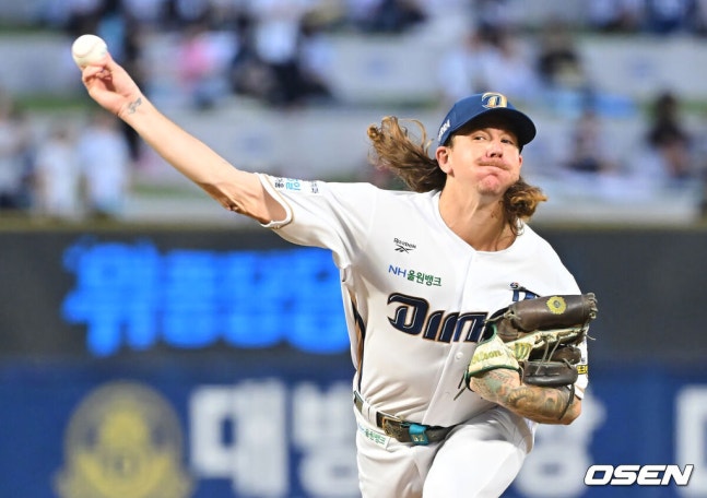 [OSEN=창원, 이석우 기자] 16일 창원NC파크에서 2026 신한 SOL KBO 리그 NC 다이노스와 LG 트윈스의 경기가 열렸다. 홈팀 NC는 클레빈저가, 방문팀 LG는 박시원이 선발 출전했다. NC 다이노스 선발투수 클레빈저가 역투하고 있다. 2026.09.16 / foto0307@osen.co.kr