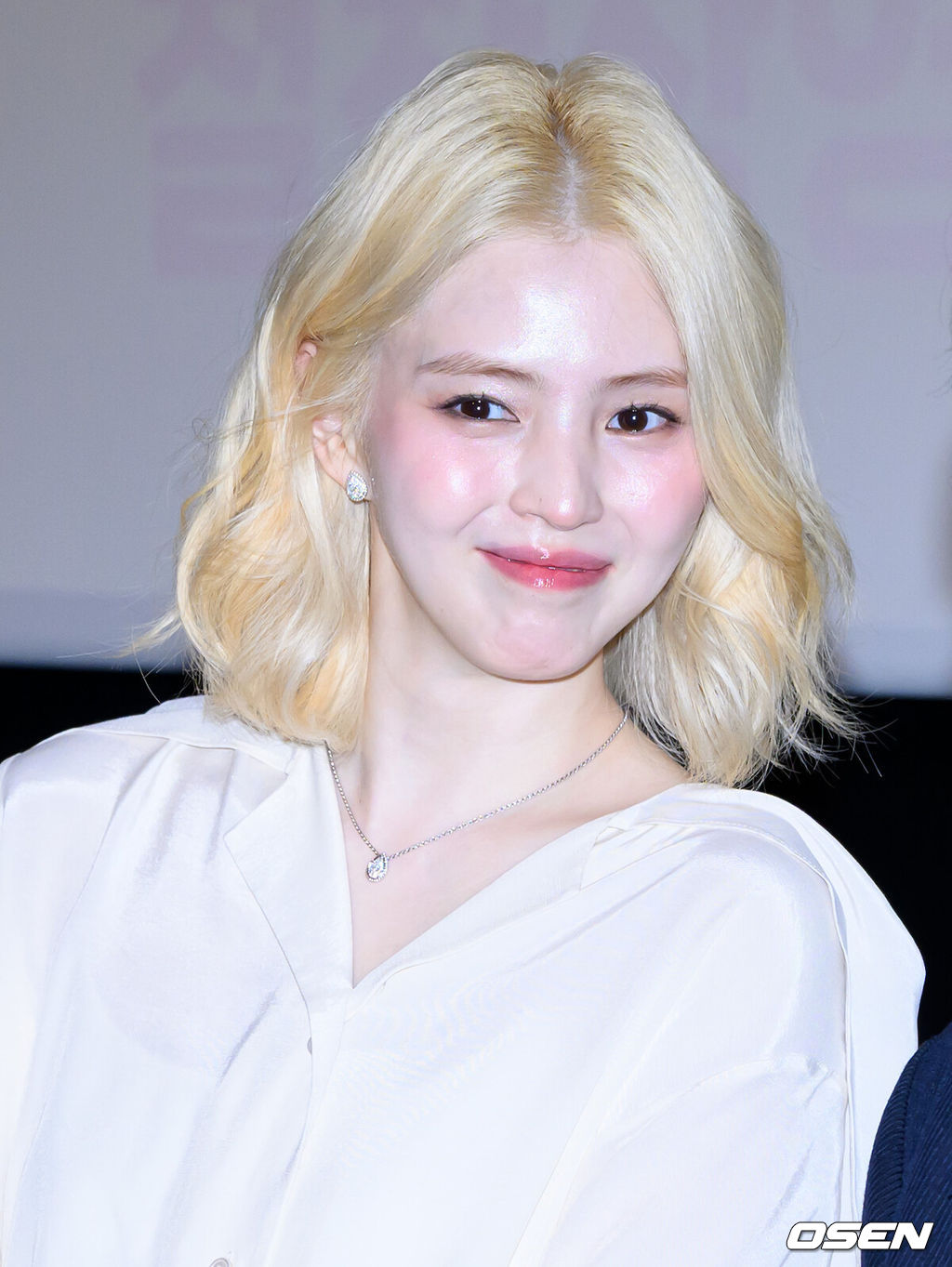 한소희, <b>최민식</b>·손석희 앞 "가는데 순서없다" 말실수 '당황'.."죄송하다...