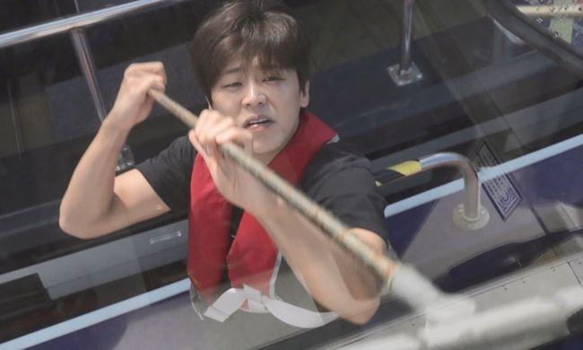 <b>박지현</b>, 알고보니 '3000톤 배' 탔던 바다 사나이..해경 출신 제대로네(<b>나</b>...
