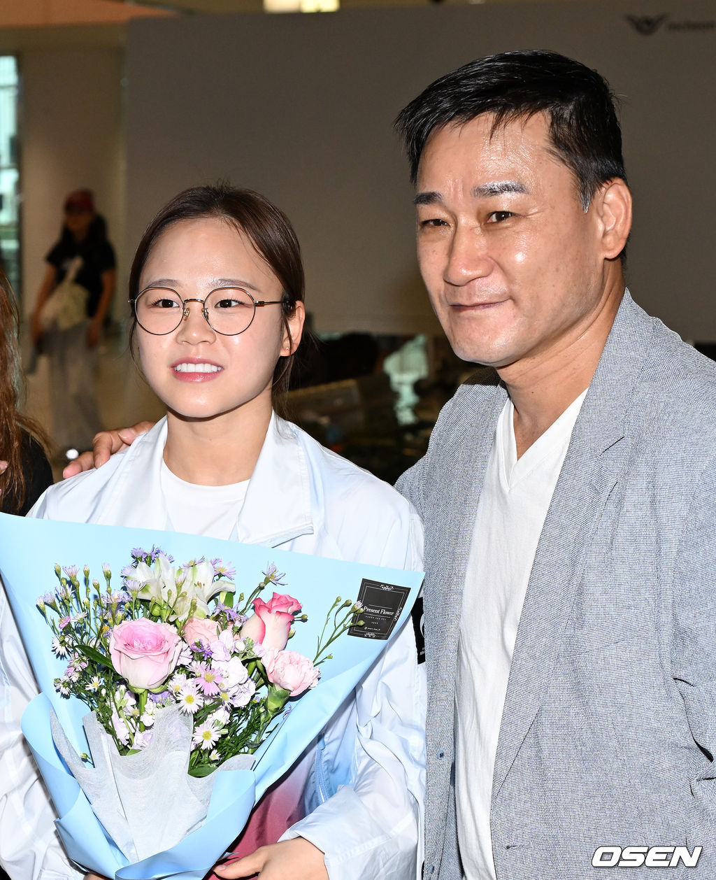 [사진]<b>여서정</b>-<b>여홍철</b>,'한국 <b>체조</b> 레전드 부녀'
