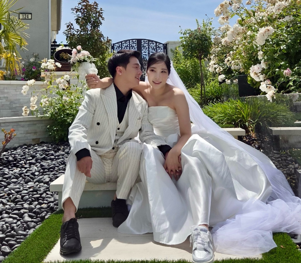 량현량하 <b>김량하</b>, 내년 1월 <b>결혼</b>..레이싱모델 <b>김희</b>와 백년가약[공식]
