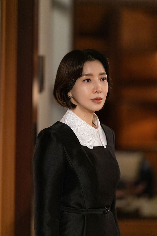<b>윤세아</b> "마음껏 미워해 주셔서 감사..'입대' 이준영 멋지게 돌아오길 " ...