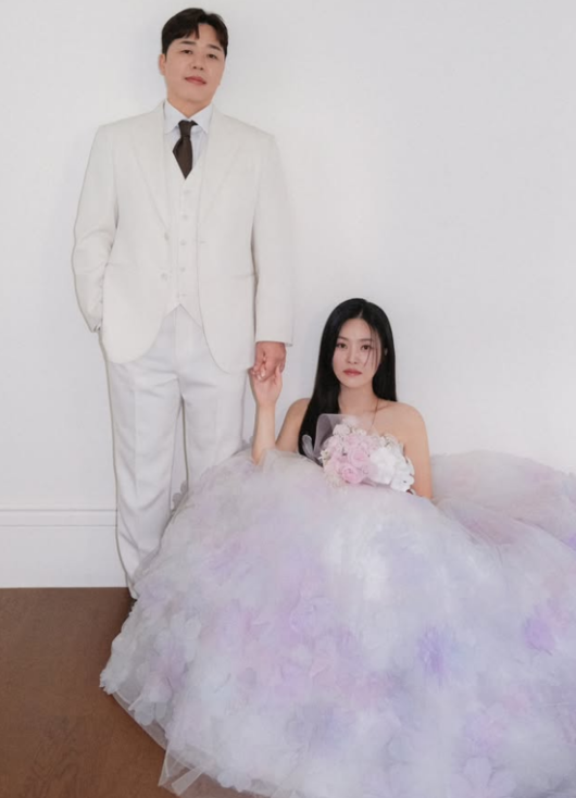 <b>한윤서</b>, '41세' 노처녀 탈출..오늘(11일) <b>결혼</b> "하루빨리 2세 갖고파"[Oh...