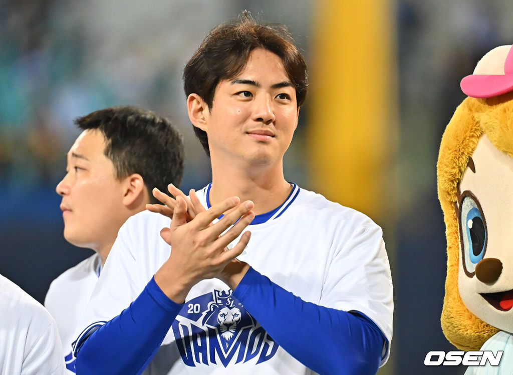 [속보] 야호! <b>구자욱</b>, 오늘부터 티배팅 훈련 재개..."사이클 운동과 가벼...