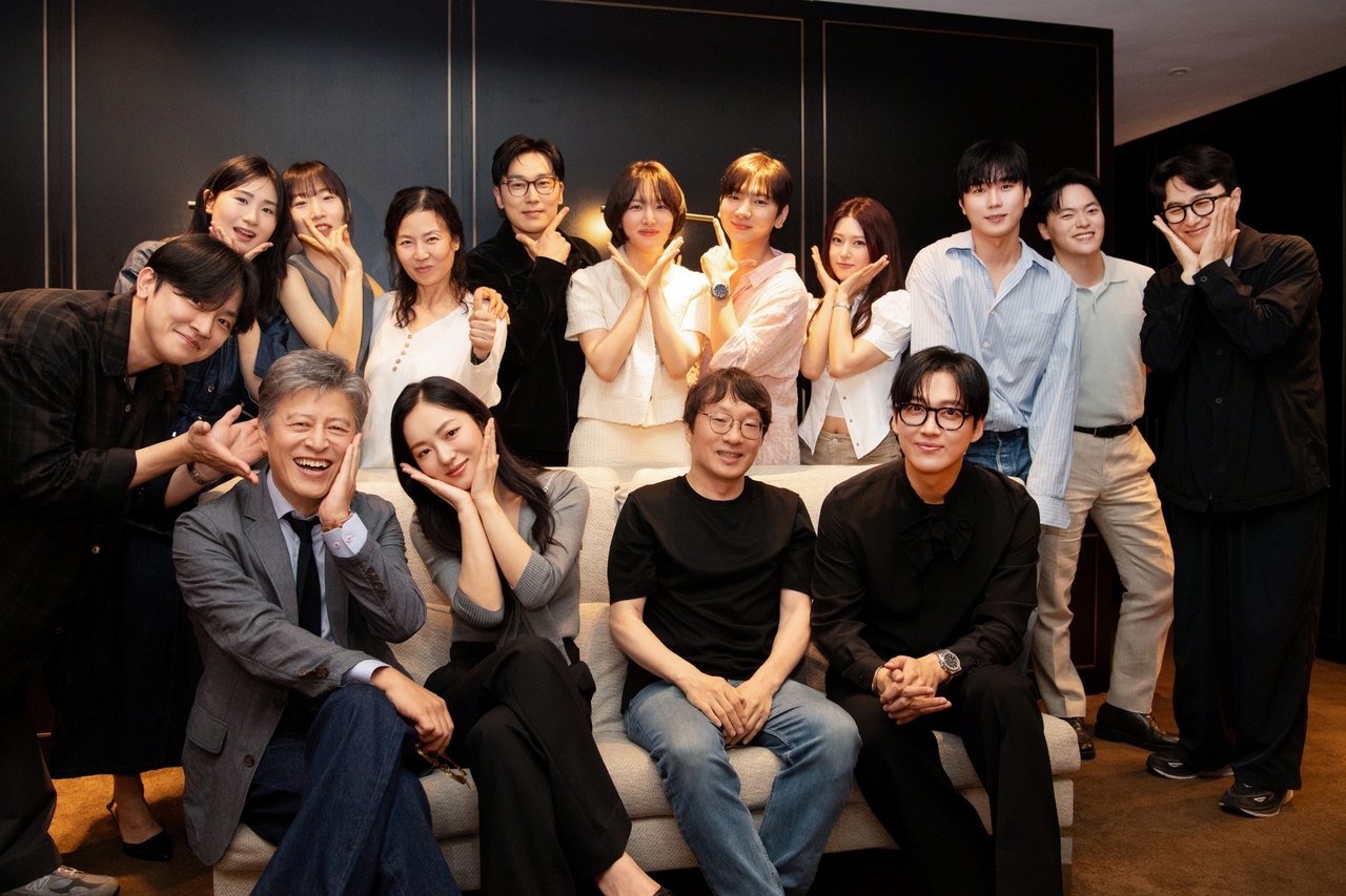 “인생 멜로 경신각”..남궁민-전여빈-서현우, ‘<b>우리영화</b>’ 시사회 성...