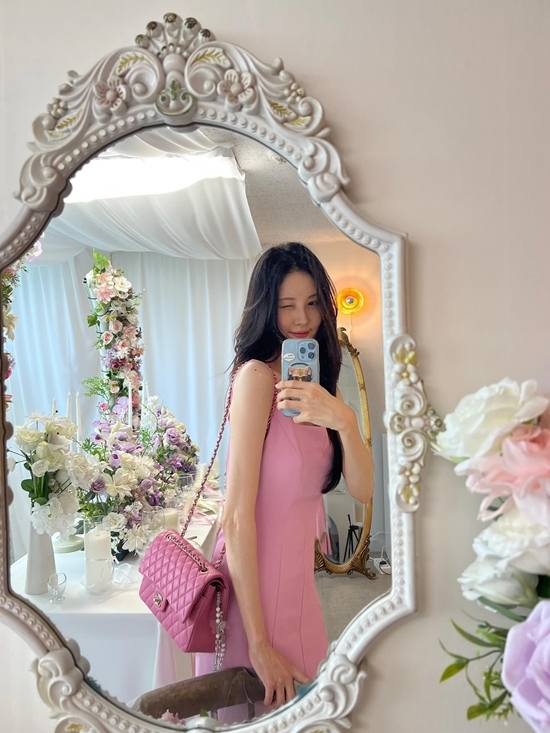 Princess Seohyun, more beautiful and gorgeous than gorgeous flowers