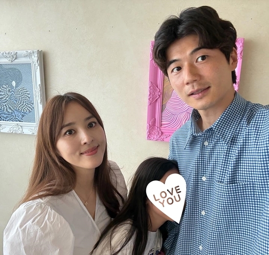 한혜진, <b>기성용</b>과 <b>결혼 12주년</b> 여전히 달달 “한결같은 착한 남편”