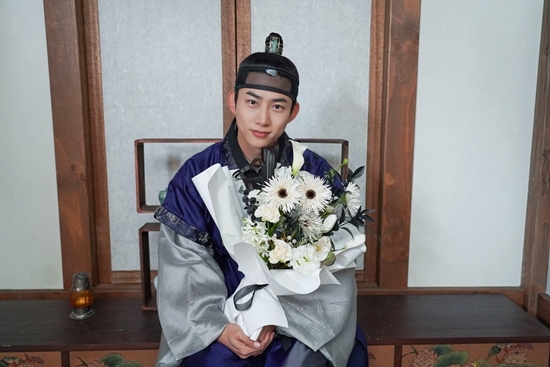 ‘<b>남주의 첫날밤</b>을 가져버렸다’ 옥택연 “애착 많은 작품이라 시원섭...
