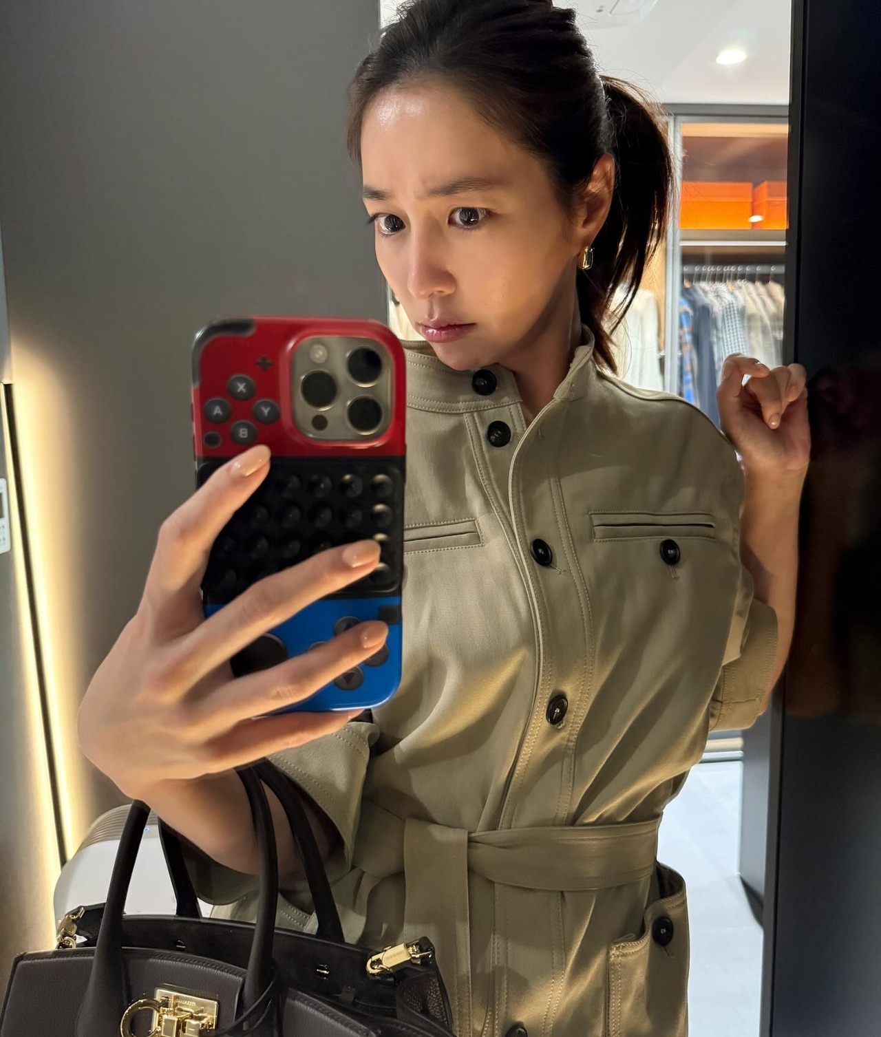 <b>이민정</b>, 체감온도 43도인데..패딩 입고 야외 촬영 “얻은건 퀭한 얼굴”