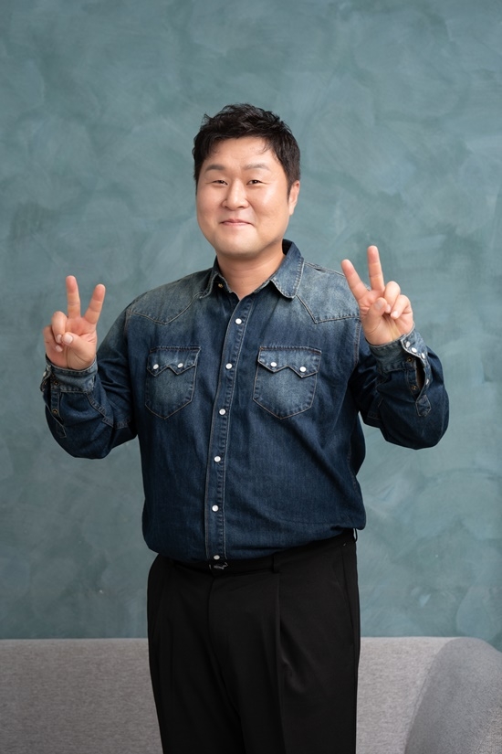 [팝인터뷰①]<b>윤경호</b> “‘좀비딸’ 예매율 1위? <b>항블리</b> 지분도 없지 않아...