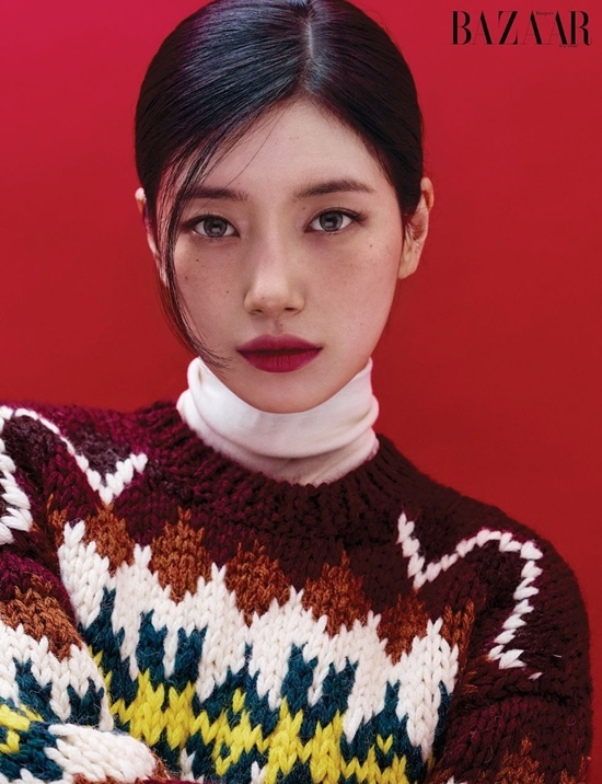 완벽하게 소화한 우월한 비주얼의 수지 화보