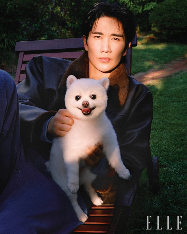 엄태구님 반려견 엄지와의 화보 사진 공개