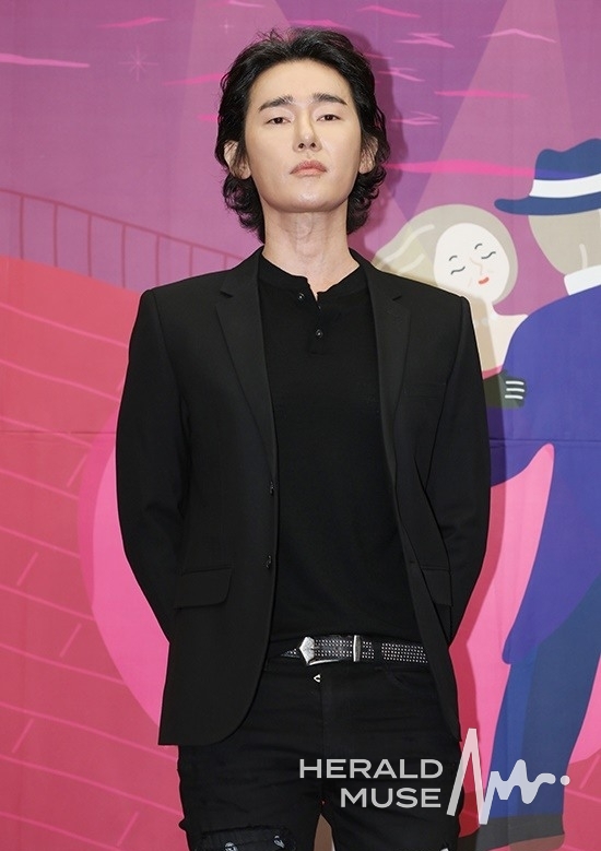 [뮤즈]<b>허지웅</b>, 故김창민 감독 폭행 사망 사건에 분노 “재판 왜 필요...