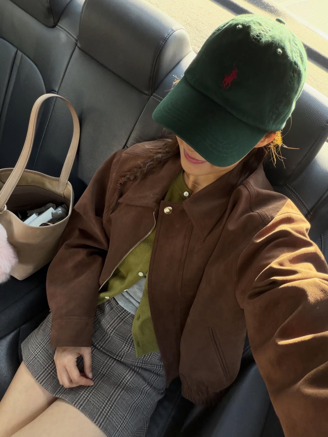 ‘입간판 여신’ 설현, 운동화 신고도 이 비율? 보정 필요없는 워너비 ...