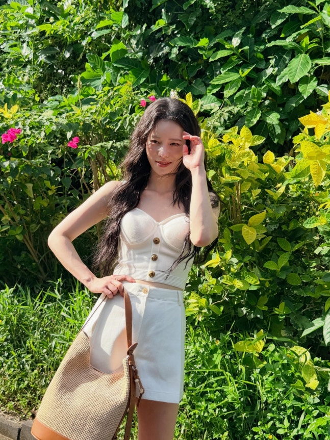 발리에서 여유를 즐기고 있는 지연님