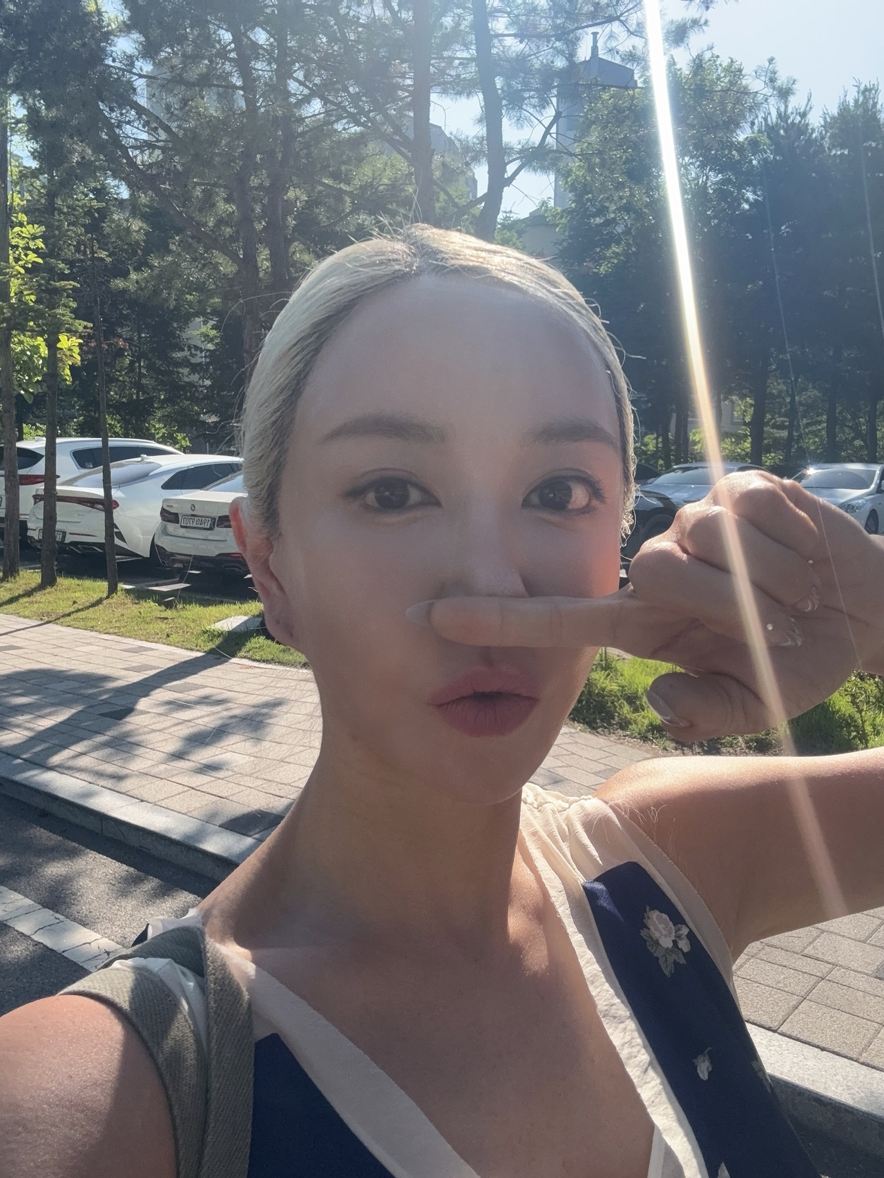 S.E.S <b>슈</b>, 금발의 CEO..성공하더니 스타일 확 바꼈네
