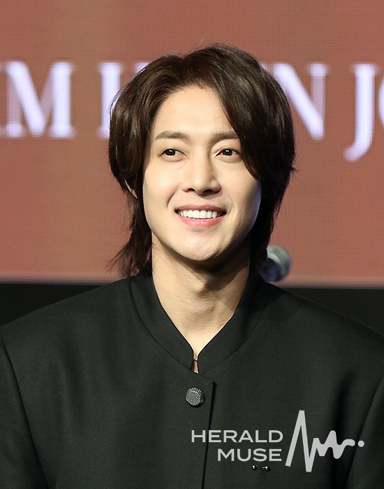 [뮤즈]“잘생기고 인기 多” <b>김현중 혼외자</b>, 알고 보니 <b>학생회장</b>‥잘...
