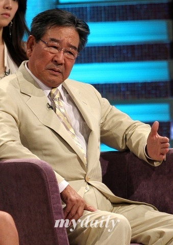 <b>최불암</b>, "더이상 비극적 <b>죽음</b> 있어서는 안됩니다"...연예인에게 긴급호...