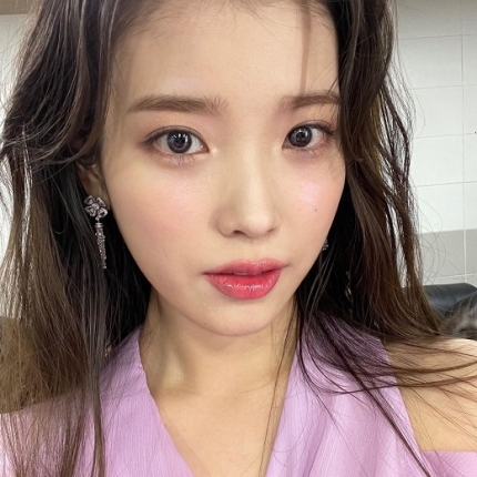 photo of IU