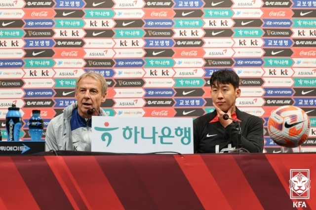 [MD현장] 수험생도 챙기는 SON+클린스만, "내일 <b>수능</b> 잘 보고 저녁엔 축구 봐...