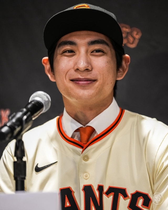 '1518억' <b>이정후</b>, 2월 하순 SF 합류…ML 캠프 소집 확정, <b>고우석</b> 1순위 스타트...