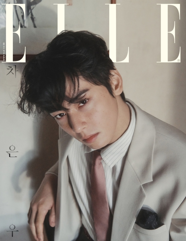 Cha Eun-woo pictorial, handsome even with freckles