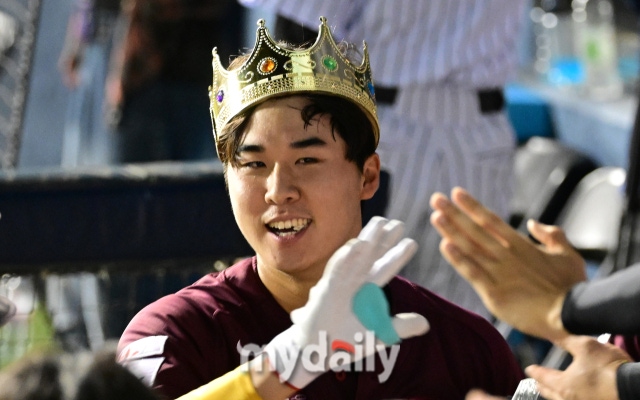 9억팔로 화려한 KBO 입성→제구 이슈로 마음고생→토미 존 수술 대신 타자전향→상무 지원→장재영 잠시만 안녕