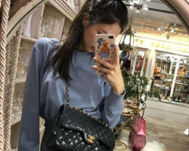 Jennie vintage chanel