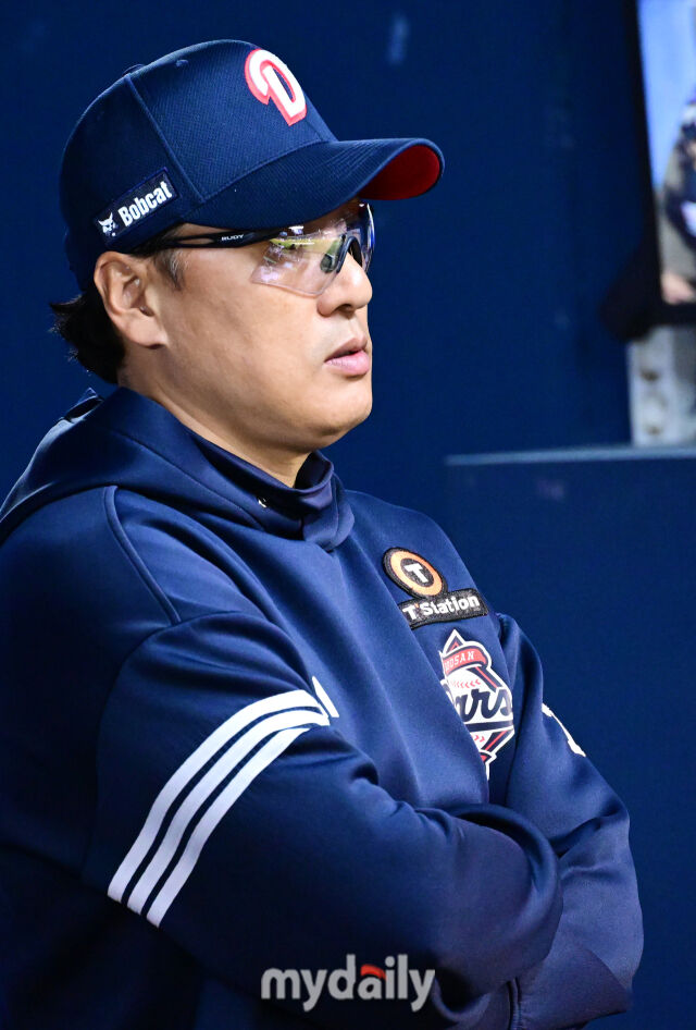 오재원 마약 게이트부터 온갖 <b>악재</b> 다 이겨냈는데…'결정타'가 된 연이...