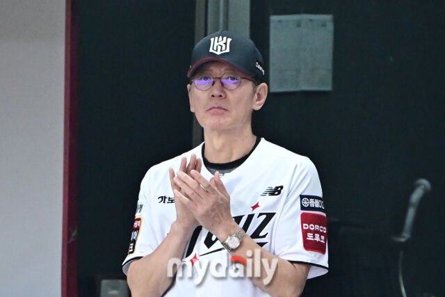 KT <b>이강철 감독</b>, 역대 14번째 <b>500승</b>까지 ‘-1’