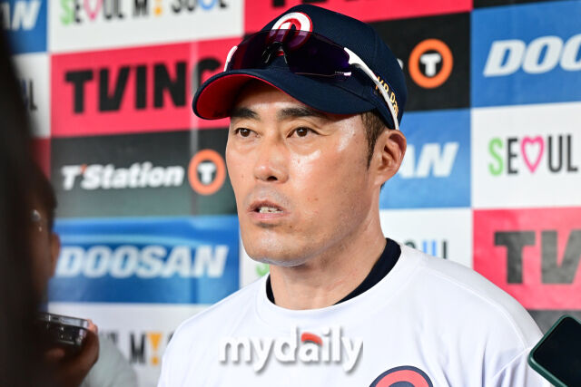 '<b>강승호</b> <b>말소</b>' 또 사라진 두산 '연봉 고과 1위'…조성환 대행 "냉정히 다...