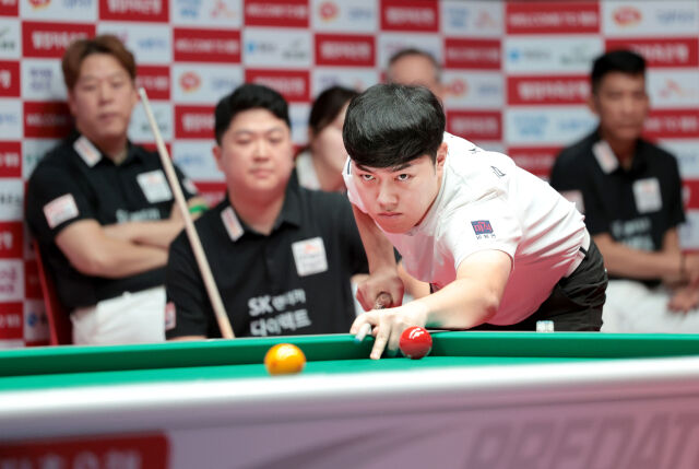 ‘상위권 대혼전’ <b>하나카드</b>·웰컴저축은행·<b>크라운</b>해태 ‘나란히 3승1...