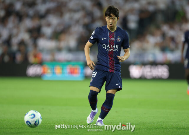 '<b>토트넘</b> 이적설' <b>이강인</b>, 2G 연속 출전...'루이스 결승골' PSG, 앙제에 1-...
