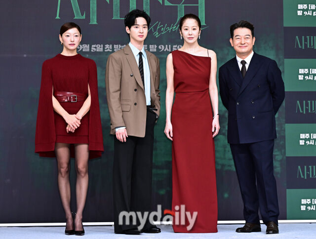 두 자녀 엄마인 <b>고현정</b>이 그린 '연쇄살인마 엄마'[MD현장]