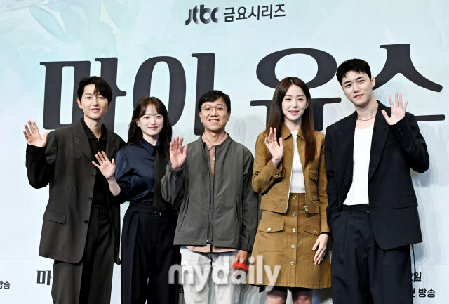 "얼굴합도 연기합도 좋아"…<b>송중기</b>X<b>천우희</b> '마이 유스', 올가을 저격 정...