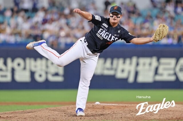 '구대성·토마스·정우람 소환' 김서현, 한화 클로저 새 역사 썼다…"마...