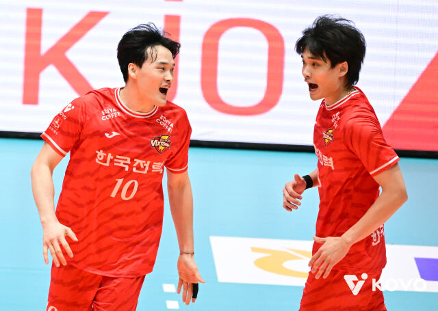 ‘구교혁 13점’ <b>한국전력</b>, 우리카드 3-0 완파...<b>컵대회</b> 첫 승 신고[MD여...