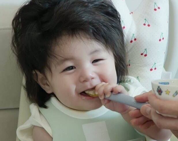 '<b>심형탁</b>子' <b>하루</b>, 쑥쑥 크는 이유 있네…투쁠 <b>한우</b>에 '눈 번쩍' [슈돌]