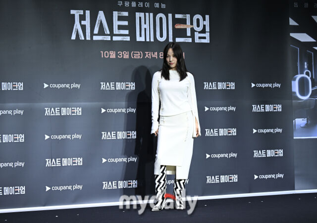 [MD포토] <b>이효리</b> '<b>저스트 메이크업</b> MC'
