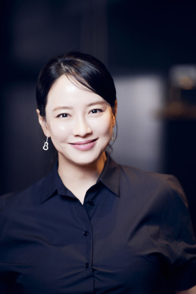 <b>송지효</b> "김종국과 <b>러브라인</b>? 형수님께 죄송…아들 장가보낸 기분" [MD인...